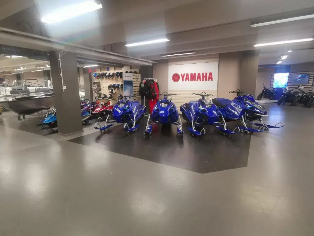 Miljöbild Yamahacenter snöskoter